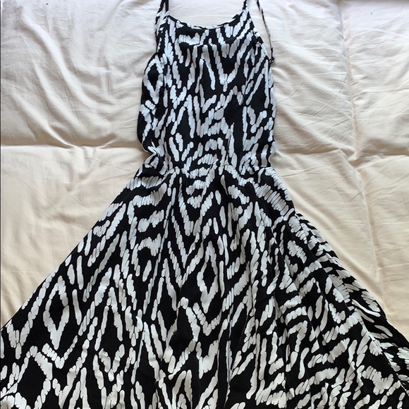 Dress - Picture 1 of 1